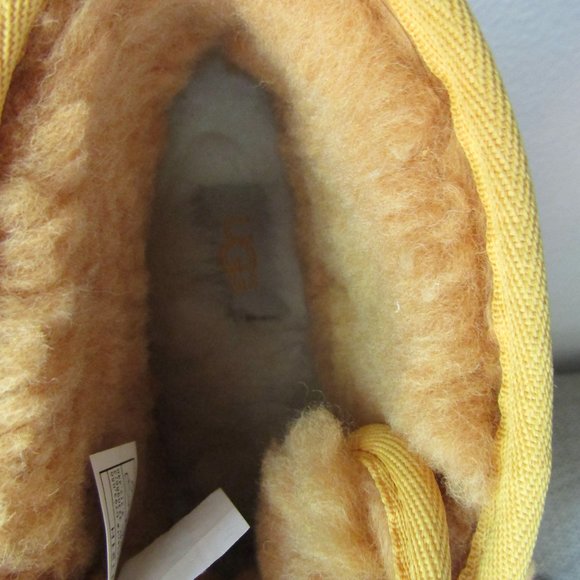 UGG Neumel ll Chukka Boots Big Girl 6 NWT - Picture 13 of 16